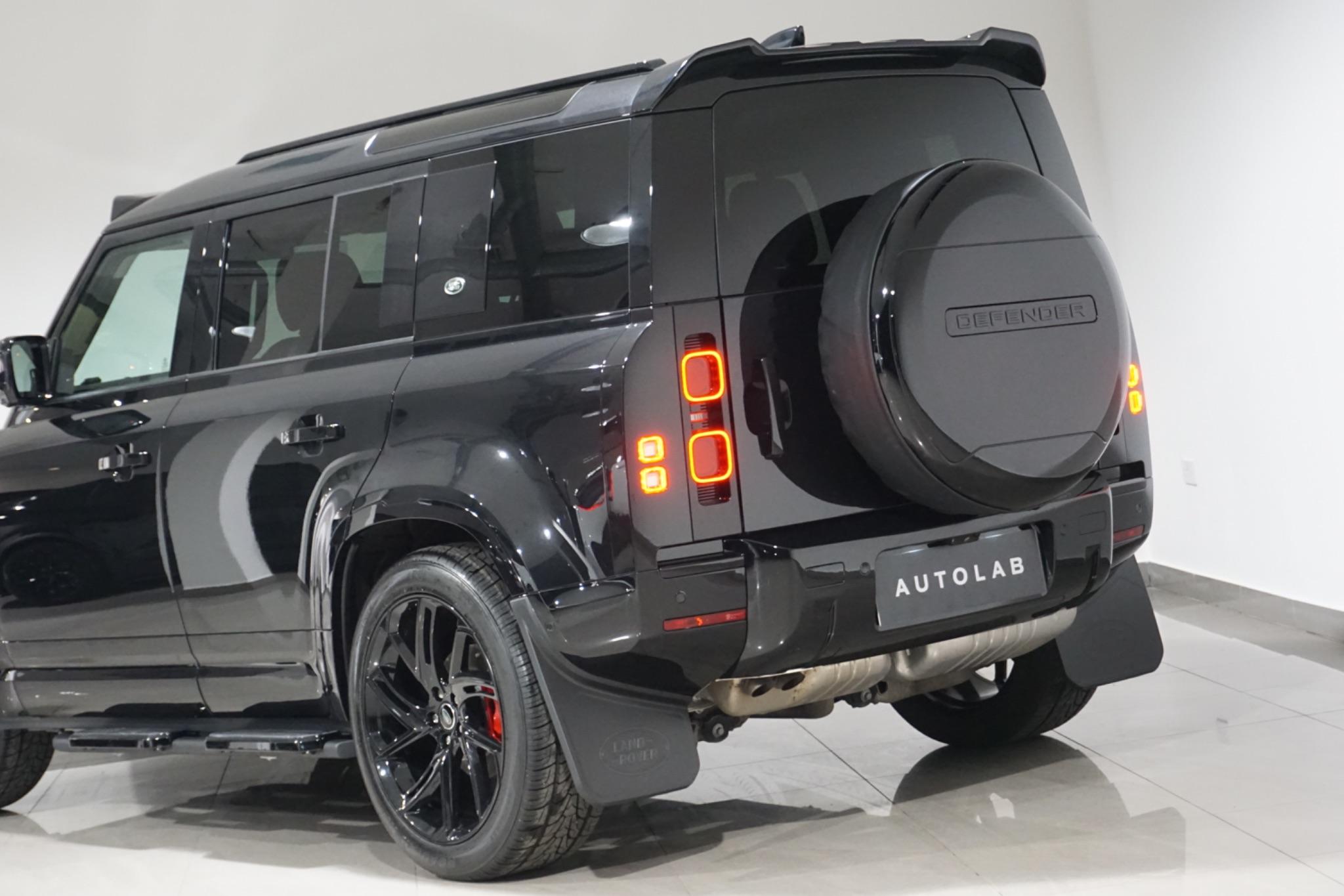 Land Rover Defender 110 3.0 D250 MHEV XS Edition Auto 4WD Euro 6 (s/s) 5dr